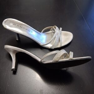Rampage Frankie Silver Strappy Slip On Sandals   Size 8